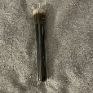 BareMinerals Soft Focus Face Brush
